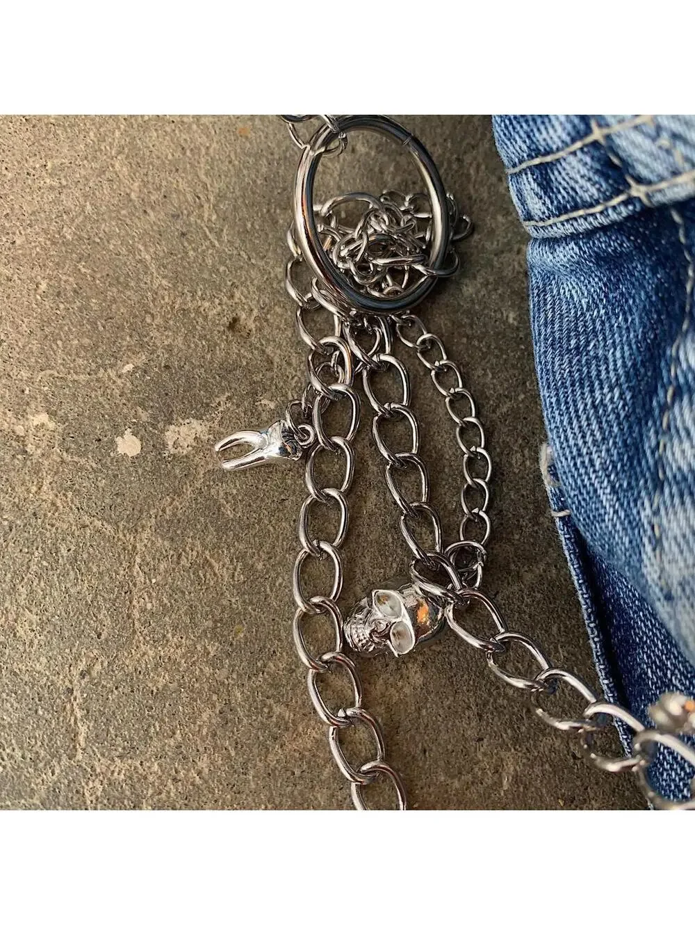Silver skull pocket chain grunge biker. Unisex